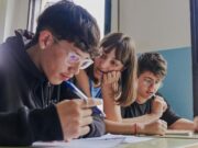 El nivell de renda marca l’accés a les classes particulars