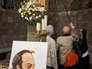 El barri de Gràcia ret homenatge a Joan Rifà en el 75è aniversari de l’església