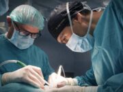 Tecnologia 3D i cirurgia guiada a Hospital Universitario La Luz per a implants complexos en una intervenció