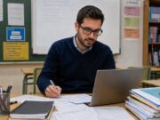 Els professors aposten per la IA com a solució davant l’excés de càrrega administrativa
