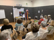 Briggita Lamoure organitza un taller a Manlleu per sensibilitzar sobre l’LGTBI+